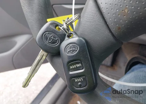 2005 Toyota Corolla Le z USA, uszkodzony, nr VIN 2T1BR30E05C440082